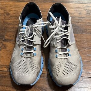 On Running Men's Light Gray and Sky Blue Athletic Shoes